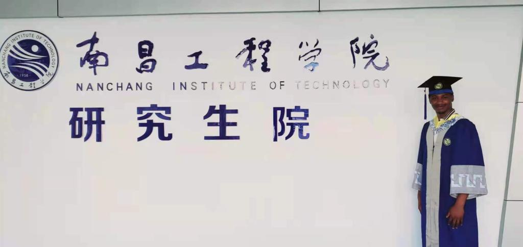 优秀来华留学生毕业生Tahir